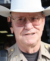 ... posing with lt gov candidat...